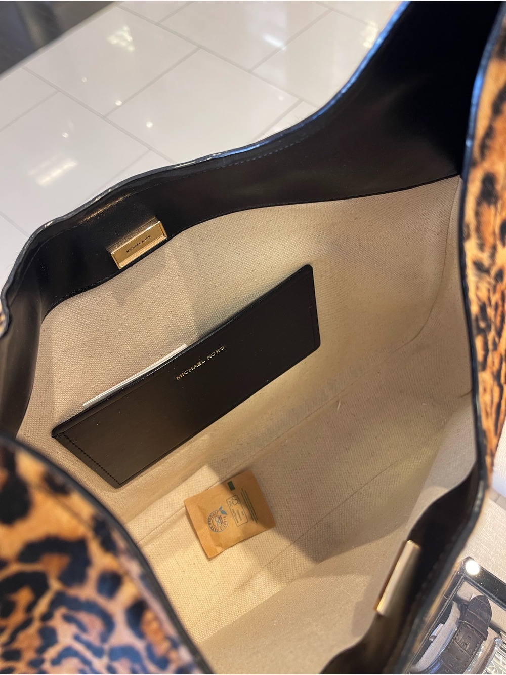 Michael Kors Nolita Large Leopard Print Calf Hair Hobo Shoulder Bag
NWT - Picture 11 of 16